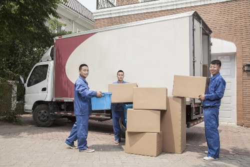 House removalists planning a Richmond home move near inner-city streets